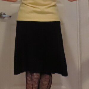 H&M black stretchy skirt, size 8